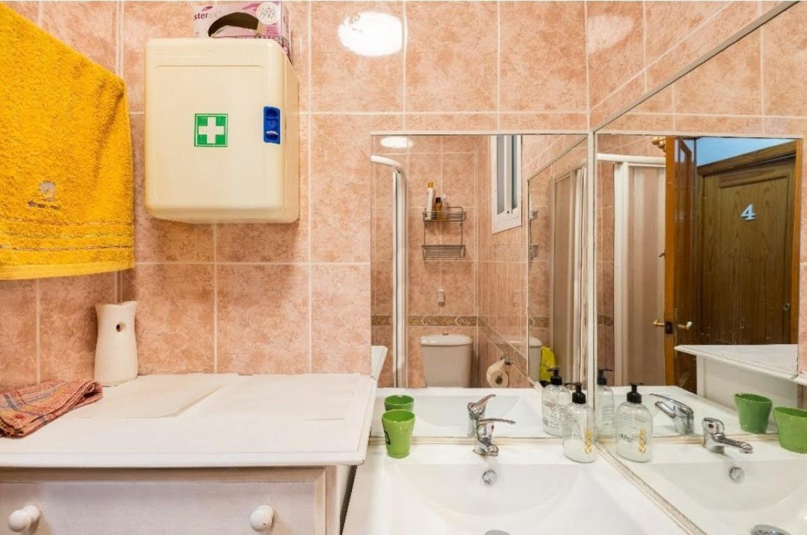 Privadas Con Cama Doble En Privatunterkunft