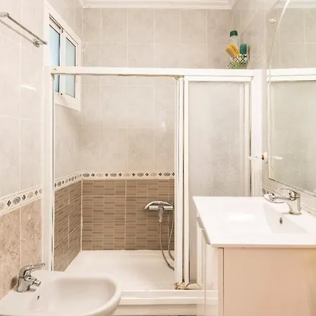 Habitaciones Privadas Con Cama Doble En Sevilla Exterior foto