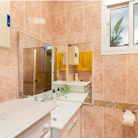 Habitaciones Privadas Con Cama Doble En Sevilla Exterior foto