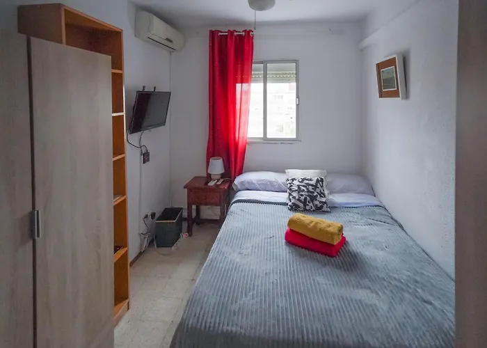 Habitaciones Privadas Con Cama Doble En Sevilla
